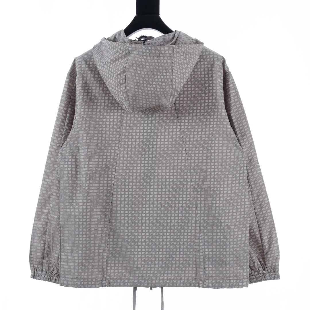 【Miumiu 公式旗艦店】 ミュウミュウ   ジャケット着  スウェット ご好評に付き再入荷！241122