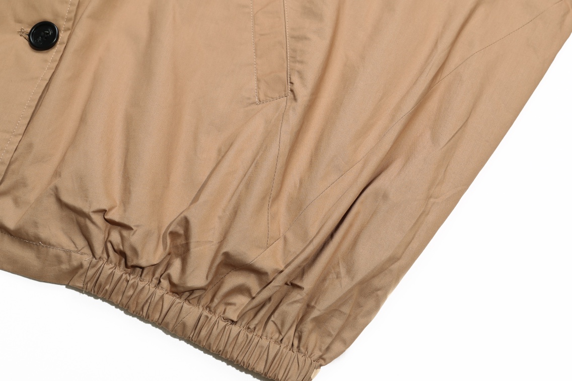 【Miumiu 公式旗艦店】 ミュウミュウ   ジャケット着  スウェット ご好評に付き再入荷！241122