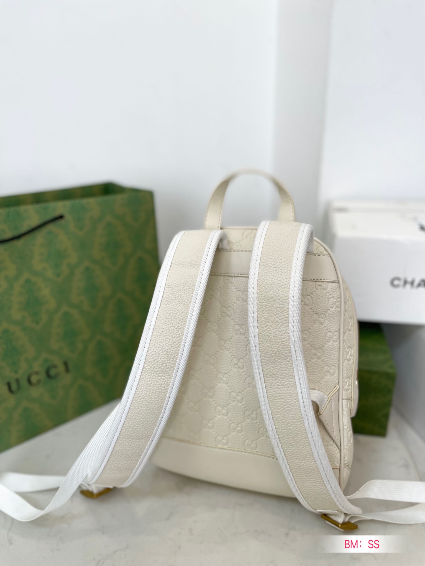 【GUCCI 公式 旗艦店】グッチ  ハンドバッグ当日出荷 好評に付き再入荷！23*32CM