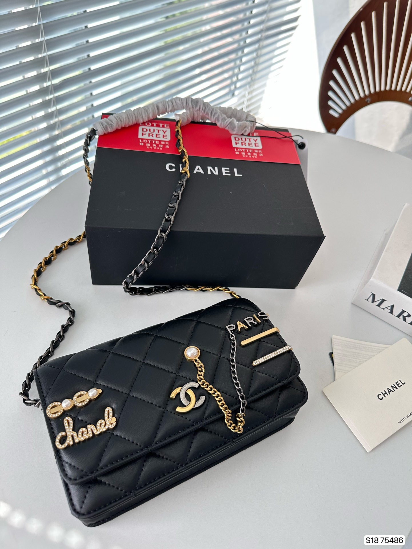 【CHANEL 公式旗艦店】シャネル   ショルダーバッグ  当日出荷 好評に付き再入荷！20*12CM