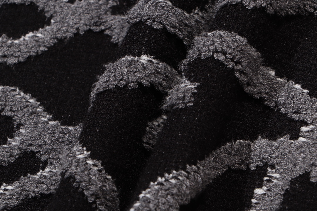 【LOEWE公式旗艦店】ロエベ  セーター好評に付き再入荷！