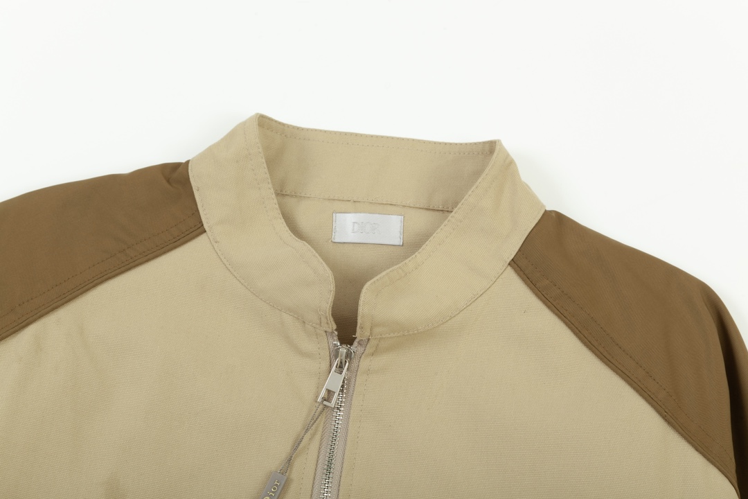 【DIOR  公式旗艦店】ディオール  ジャケット着 好評に付き再入荷！