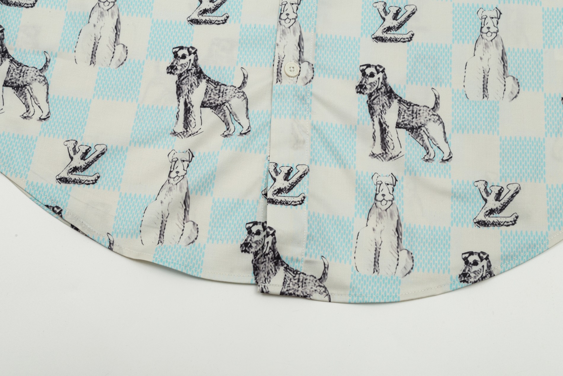 【LOUIS VUITTON 公式旗艦店】ルイヴィトン  シャツ  ご好評に付き再入荷 240715