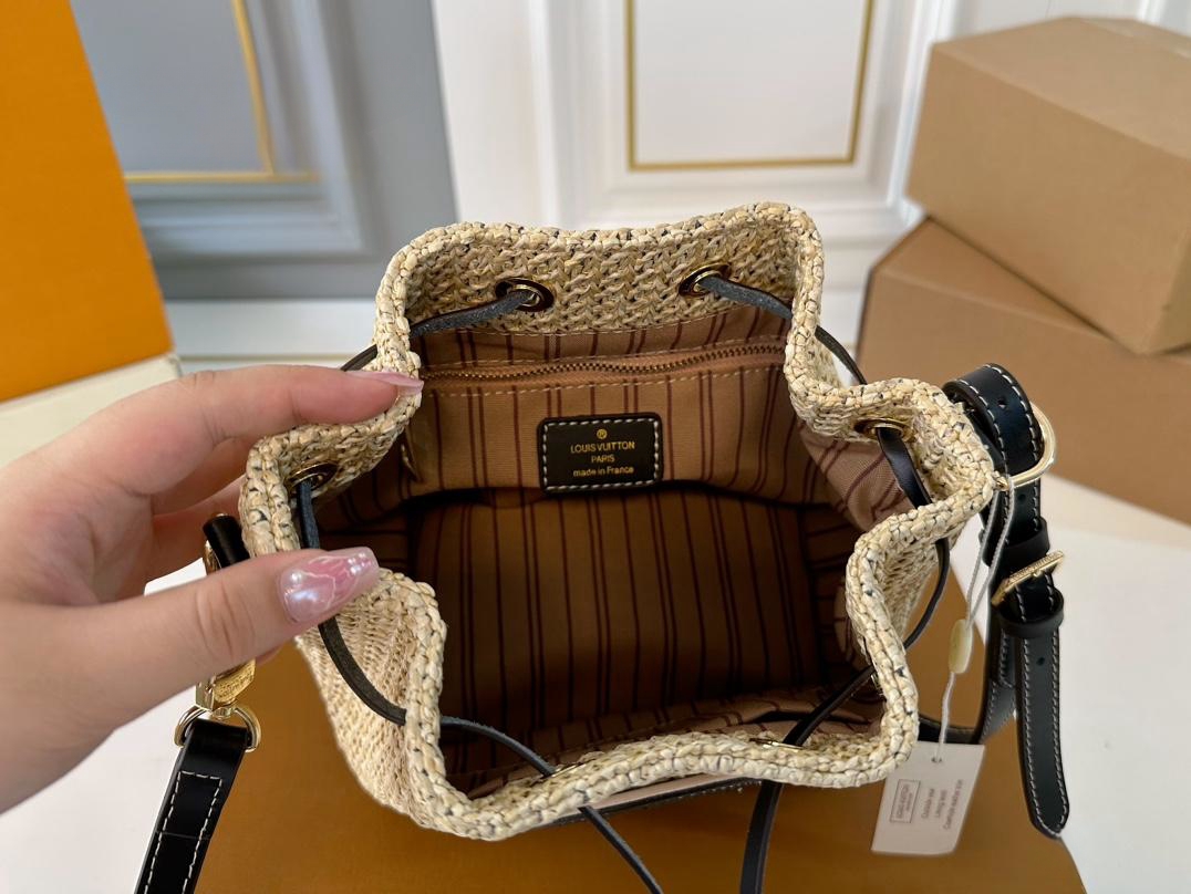 【LOUIS VUITTON 公式旗艦店】ルイヴィトン  斜めがけバッグ 当日出荷 好評に付き再入荷！20*21CM  1240722