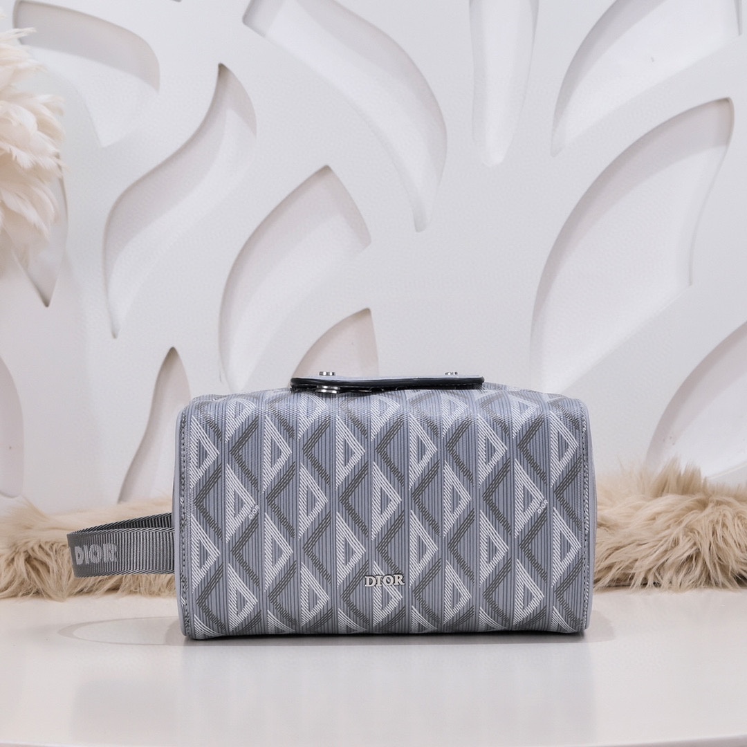 【DIOR公式旗艦店】ディオール  ハンドバッグ   当日出荷 好評に付き再入荷！21.5*12.5*10.5CM   241007