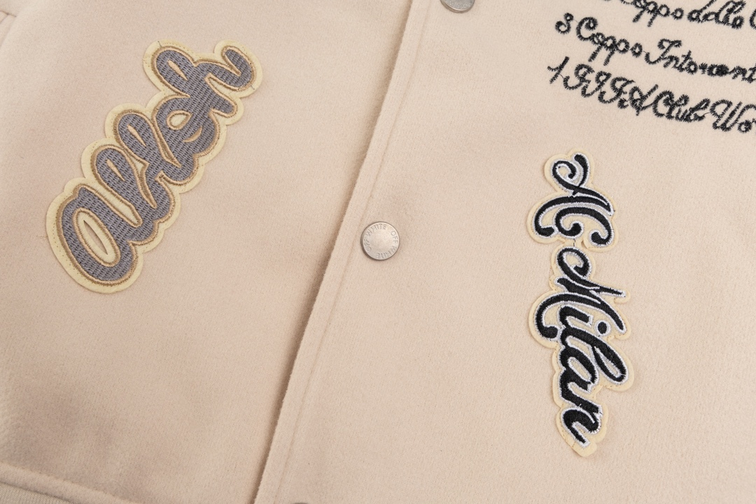 【OFF-WHITE  公式旗艦店】オフホワイト  野球着  ジャケット着ご好評に付き再入荷！241023