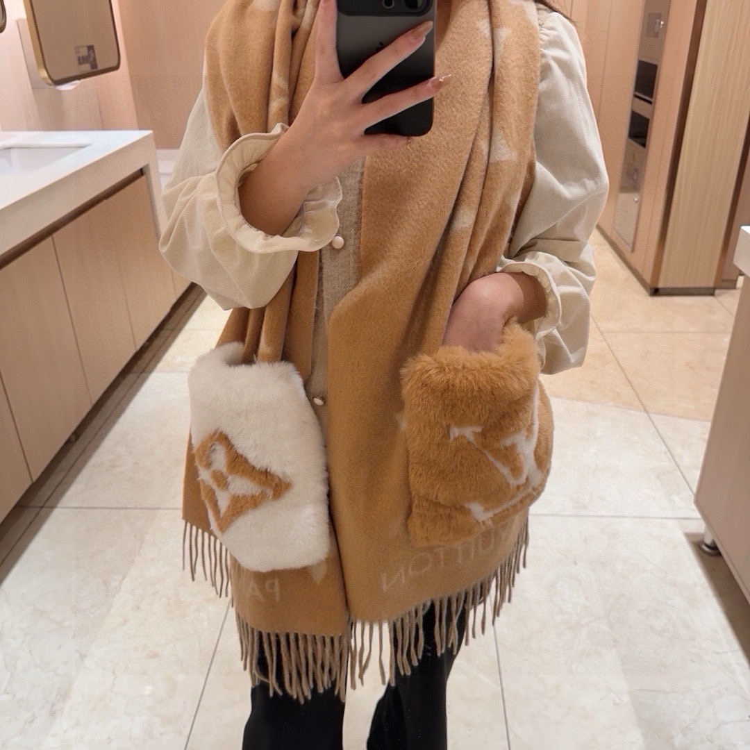 【LV LOUIS VUITTON ルイ·ヴィトン】 スカーフ 190*46cm  241107