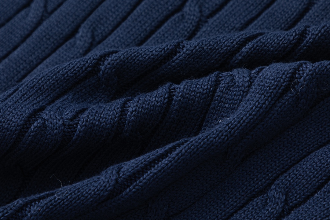 【YSL SAINT LAURENT   公式旗艦店】サンローラン   セーター好評に付き再入荷！ 241116