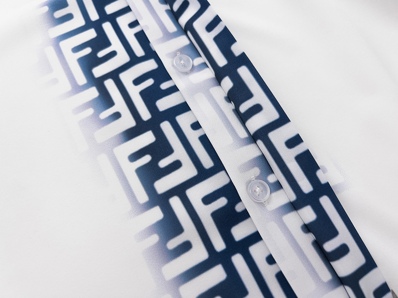 【FENDI  公式旗艦店】フェンディ ジャケット着 好評に付き再入荷！