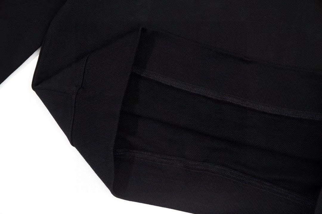 【LOUIS VUITTON  公式旗艦店】ルイヴィトン 丸首の衛衣 スウェットご好評に付き再入荷！