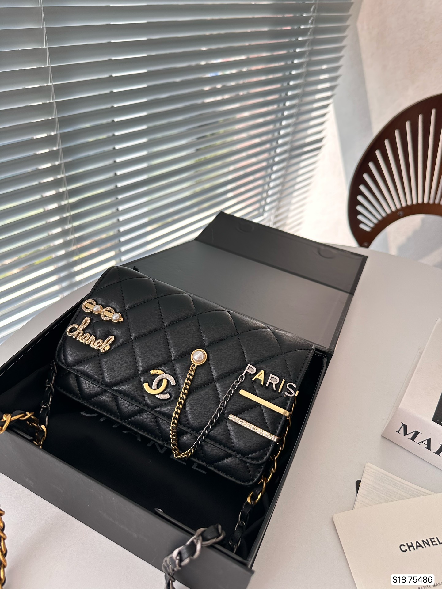 【CHANEL 公式旗艦店】シャネル   ショルダーバッグ  当日出荷 好評に付き再入荷！20*12CM