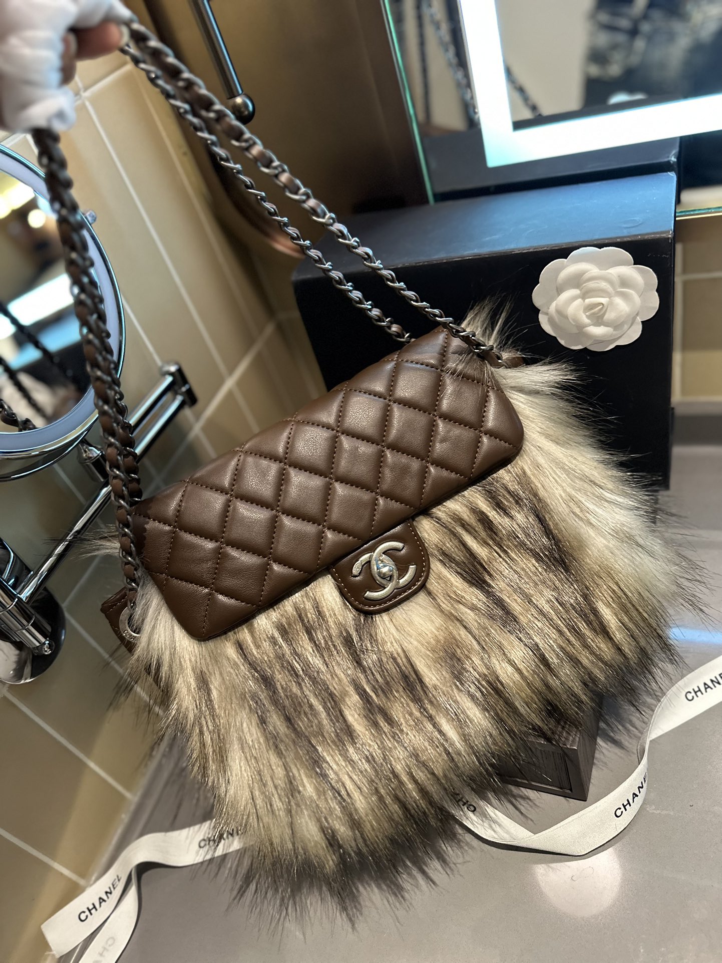 【CHANEL 公式旗艦店】シャネル   ショルダーバッグ  当日出荷 好評に付き再入荷！20*12CM