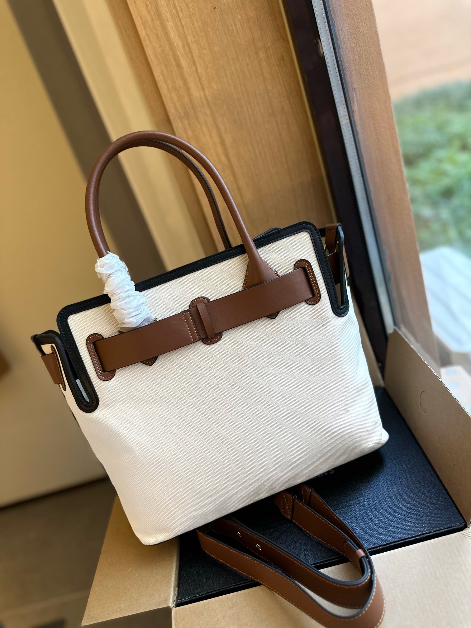 【BURBERRY 公式旗艦店】バーバリー    リュックサック 当日出荷 好評に付き再入荷！33*29CM