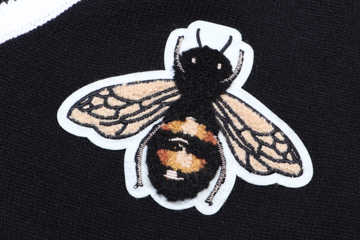 【GUCCI 公式旗艦店】グッチ  セーター好評に付き再入荷！