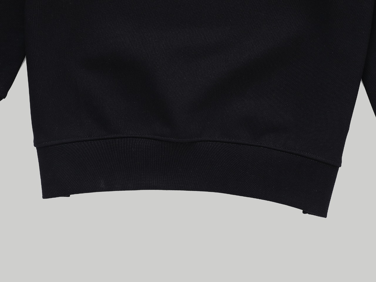 【BALENCIAGA 公式旗艦店】バレンシアガ  丸首の衛衣   スウェットご好評に付き再入荷！