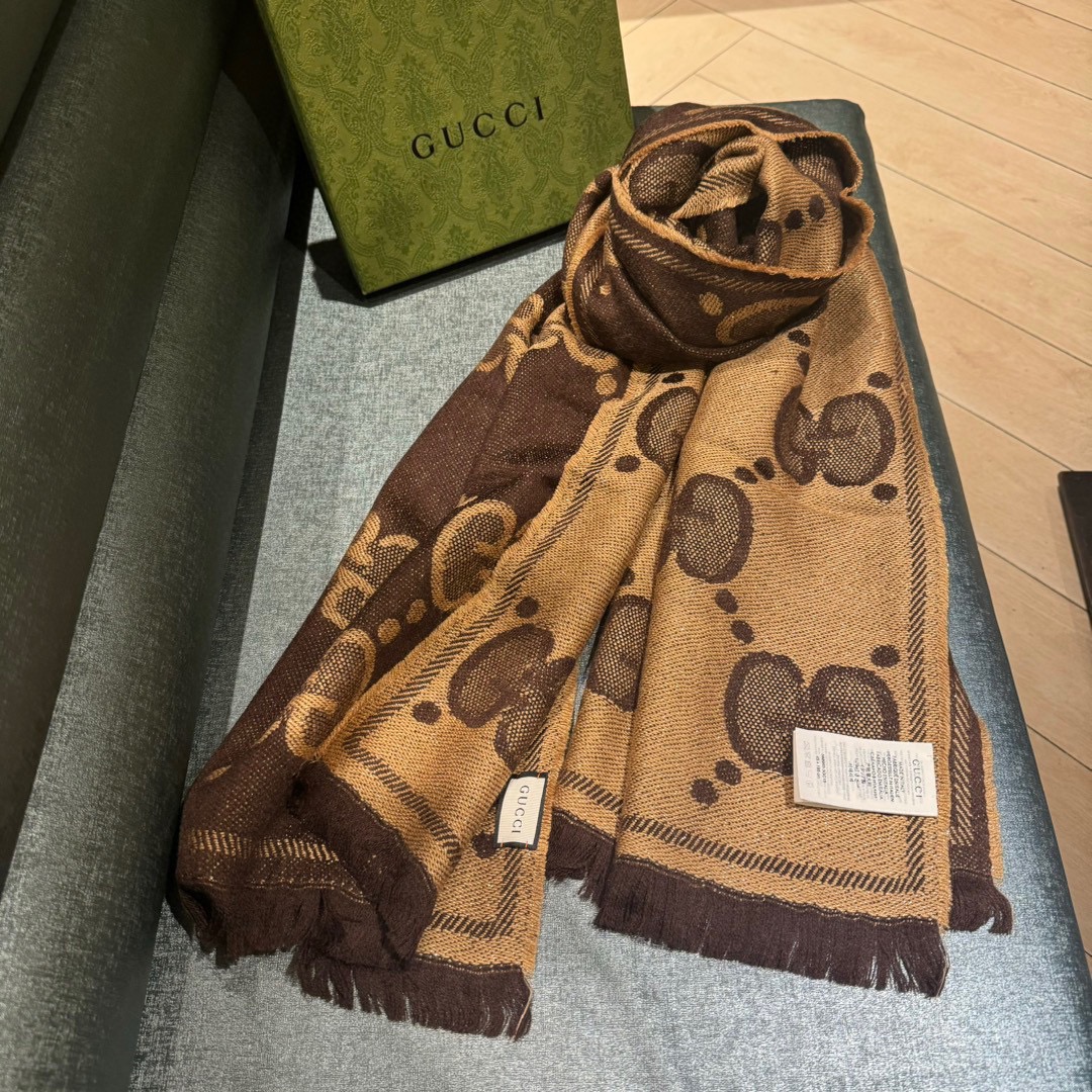 【GUCCI グッチ】スカーフ45*195CM
