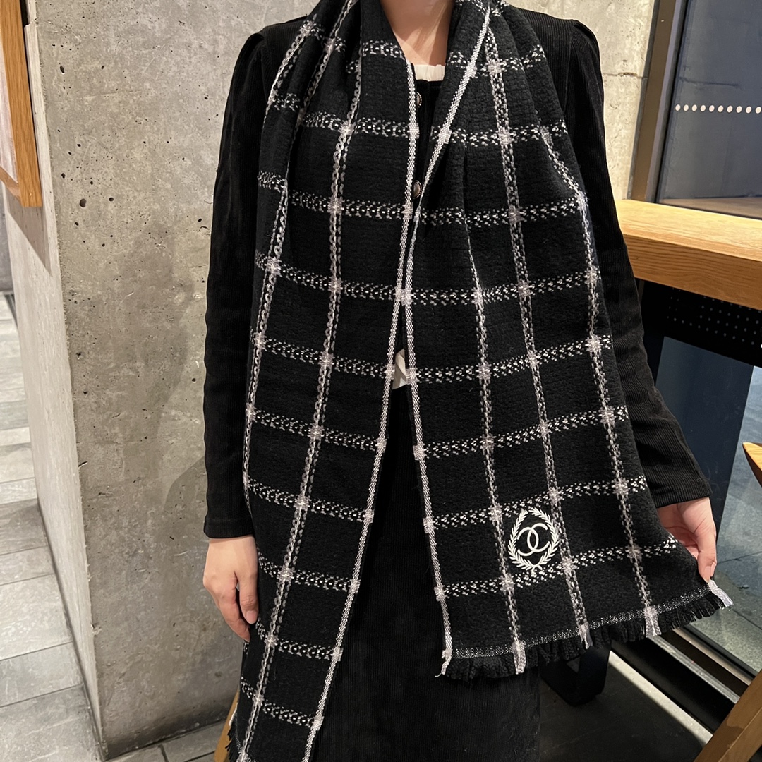 【CHANEL  シャネル 】スカーフ30*135CM