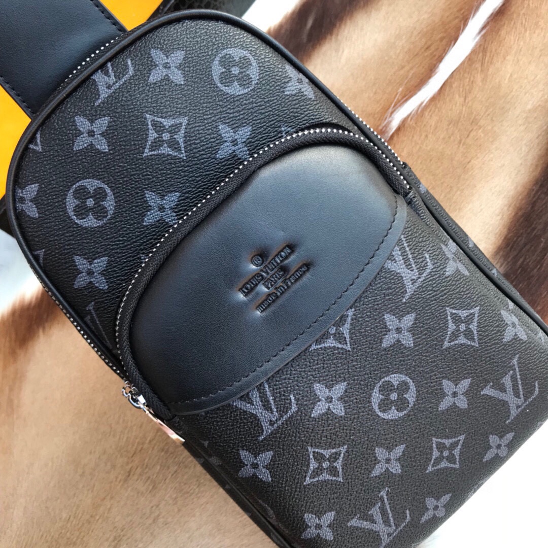 【LOUIS VUITTON    公式旗艦店】ルイヴィトン   胸ポケット 当日出荷 好評に付き再入荷！28*20*6CM