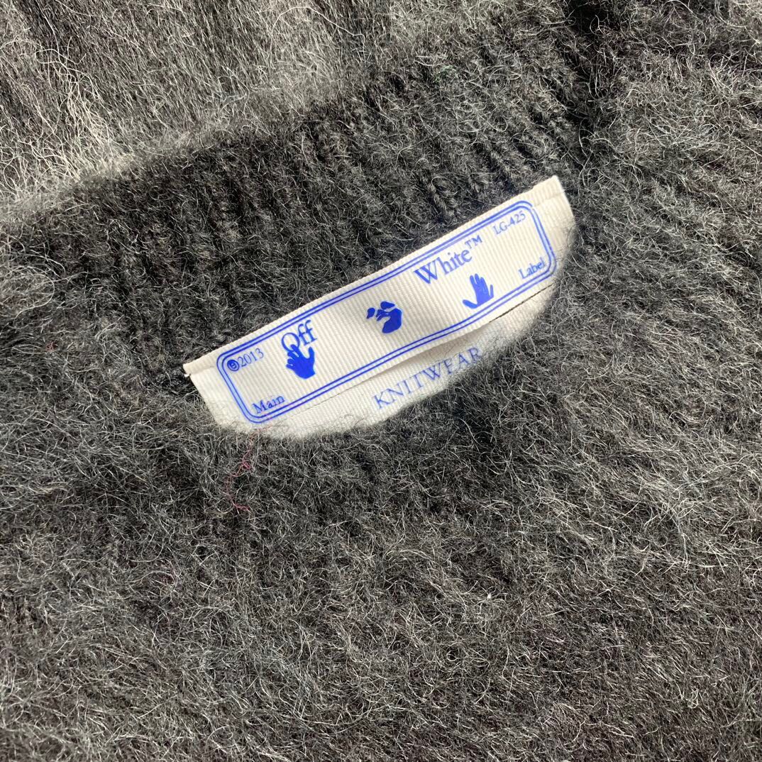 【OFF-WHITE  公式旗艦店】オフホワイト  セーター好評に付き再入荷！