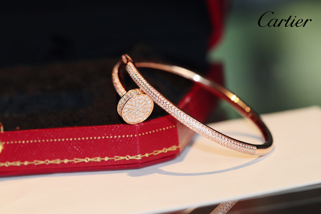 【CARTIER】ブレスレット、ファッションシンプルなスタイル