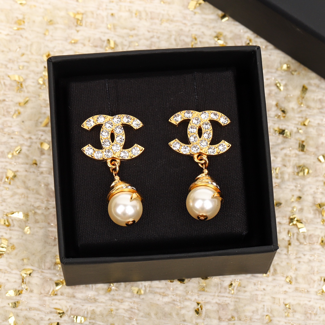 【CHANEL 】 シャネル   ファッションスタイルのイヤリング