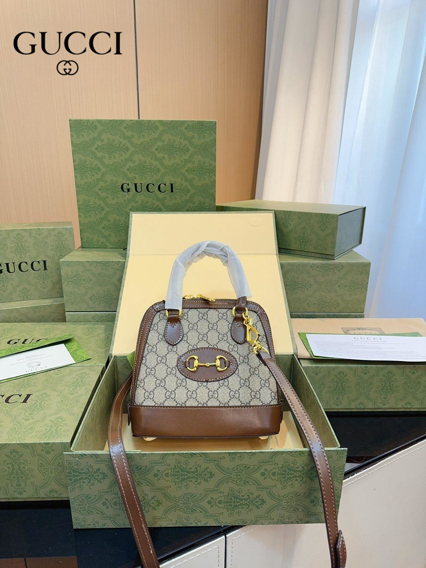 【GUCCI 公式旗艦店】グッチ 斜めがけバッグ 当日出荷 好評に付き再入荷！20*8*20CM