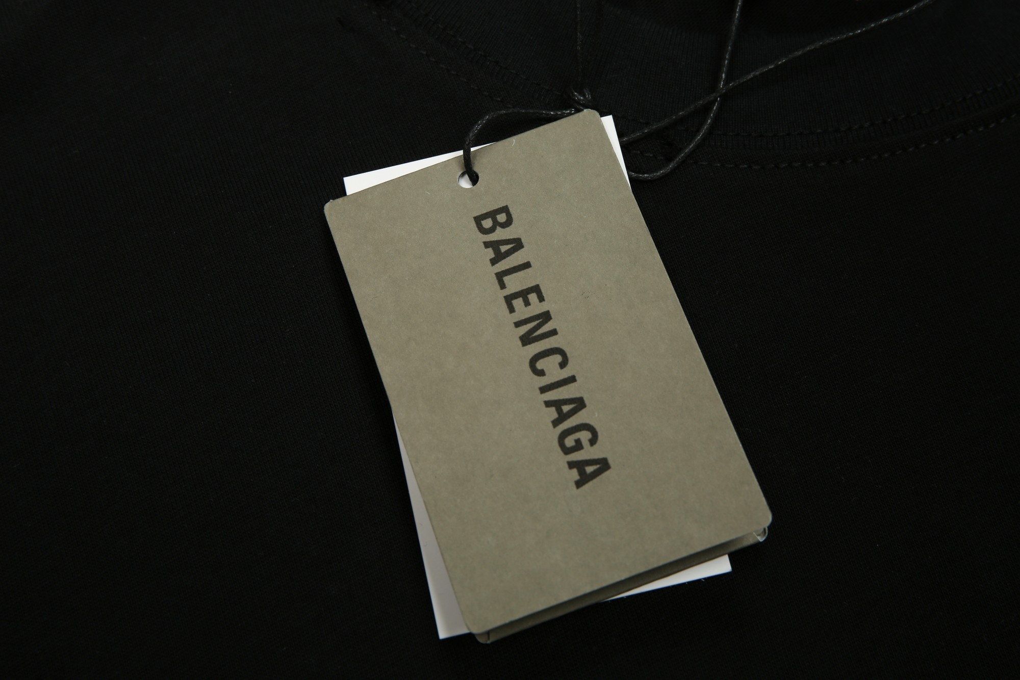 【BALENCIAGA  公式旗艦店】バレンシアガ  Tシャツ ご好評に付き再入荷！