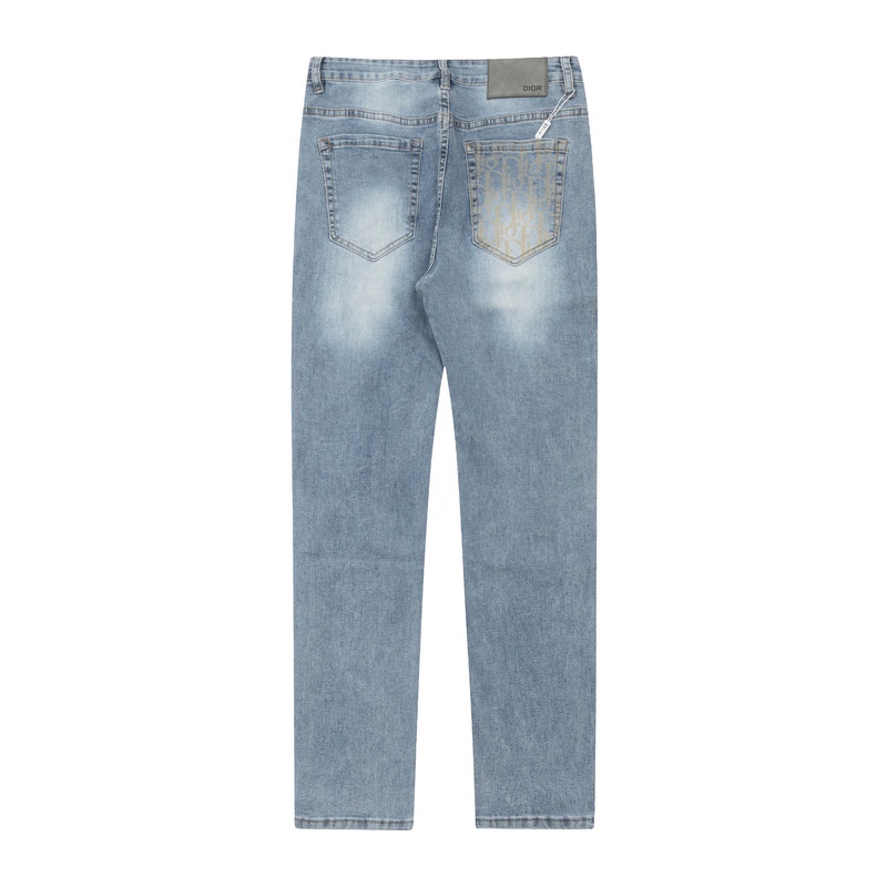 【DIOR  公式旗艦店】 ディオール  ジーパン  ご好評に付き再入荷  240831