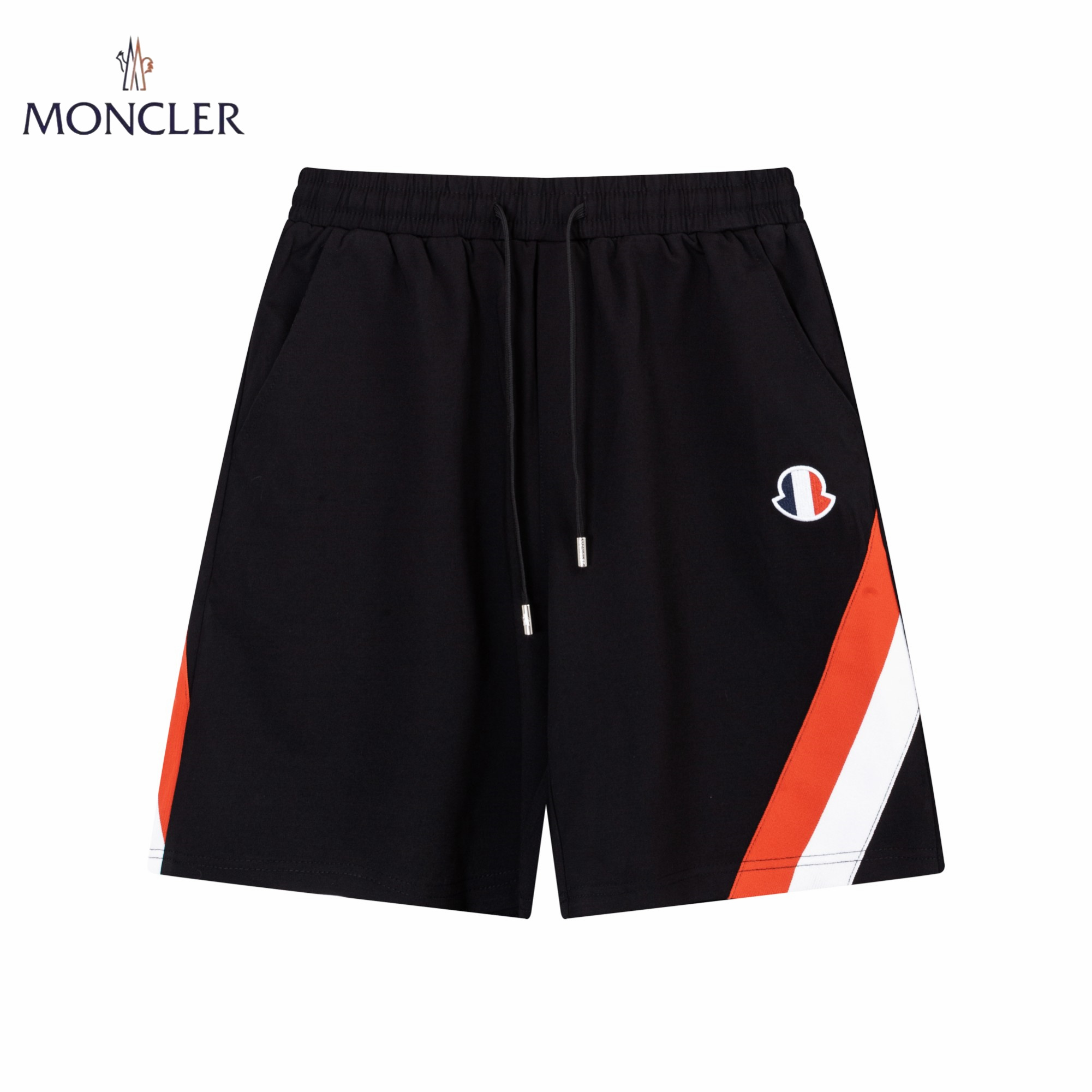 【MONCLER  公式旗艦店】モンクレール  ショートパンツ  ご好評に付き再入荷！