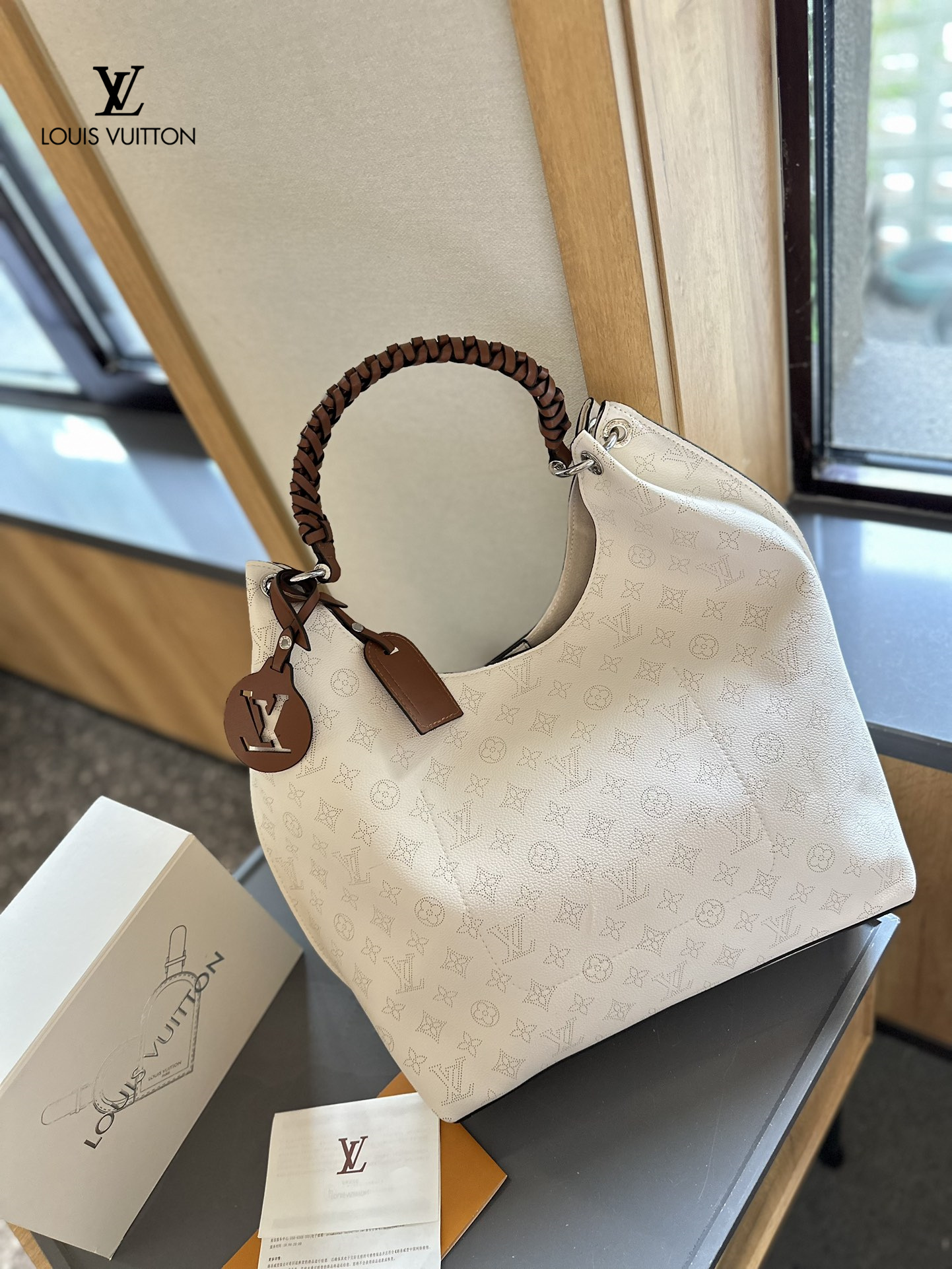 【LOUIS VUITTON 公式旗艦店】ルイヴィトン  ハンドバッグ 当日出荷 好評に付き再入荷！34CM  1240722