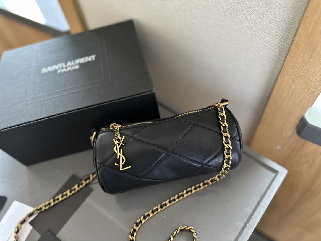 【YSL SAINT LAURENT 公式旗艦店】サンローラン   斜めがけバッグ 当日出荷 好評に付き再入荷！20*10CM  1240722