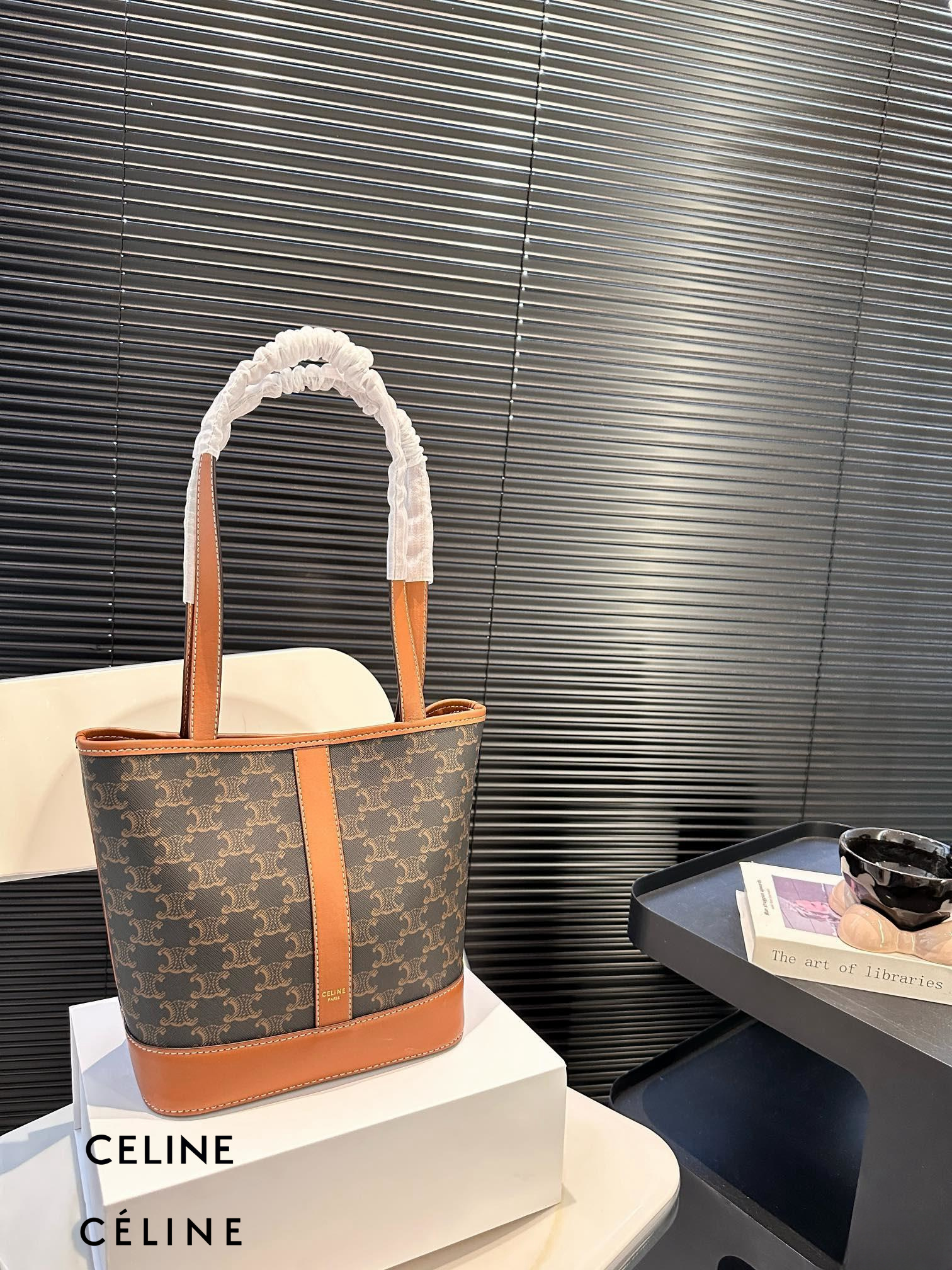 【CELINE 公式旗艦店】セリーヌ ハンドバッグ 当日出荷 好評に付き再入荷！39*29CM  1240723