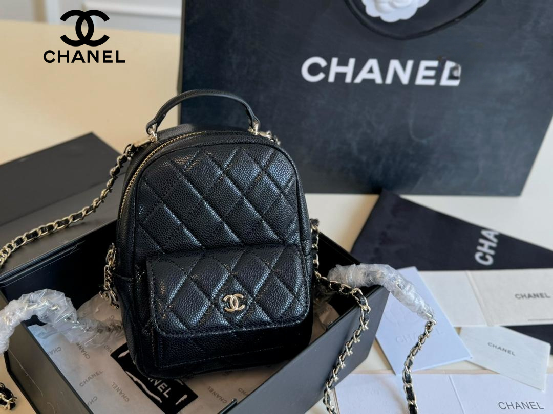 【CHANEL 公式旗艦店】シャネル リュックサック 当日出荷 好評に付き再入荷！13*19CM  240723