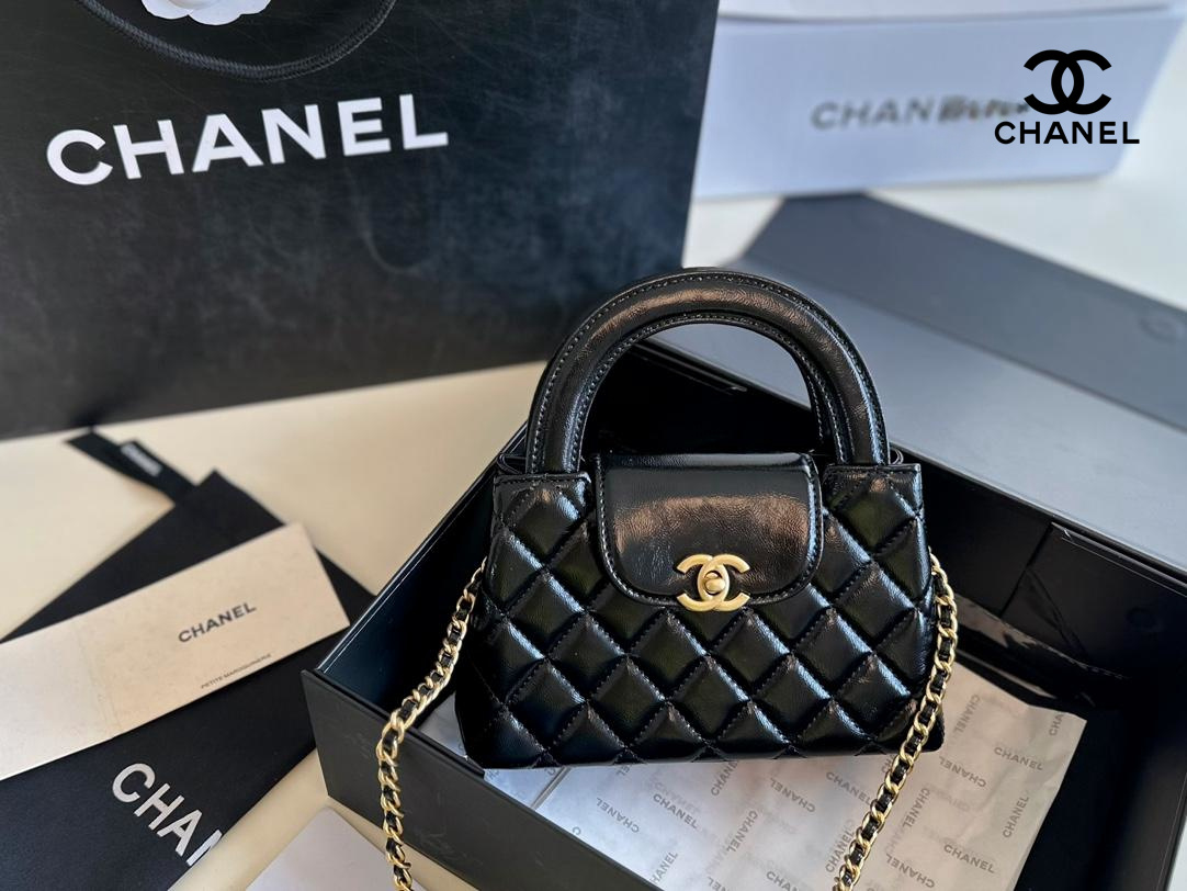 【CHANEL 公式旗艦店】シャネル 斜めがけバッグ 当日出荷 好評に付き再入荷！19*12CM  240723