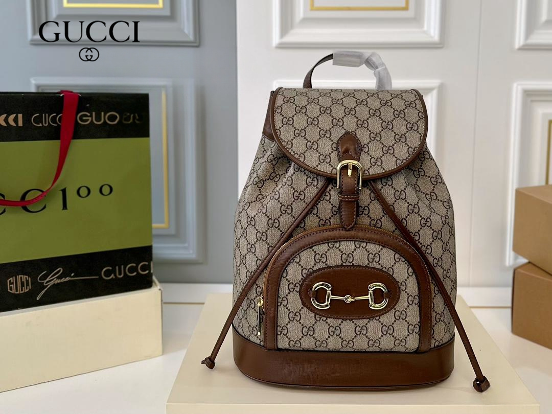 【GUCCI 公式旗艦店】グッチ 斜めがけバッグ 当日出荷 好評に付き再入荷！27*36CM  240724