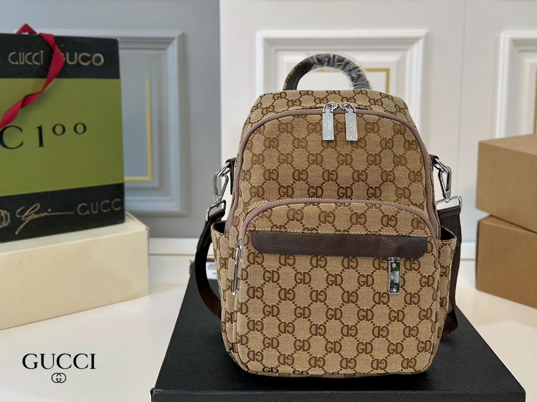 【GUCCI 公式旗艦店】グッチ リュックサック 当日出荷 好評に付き再入荷！22*30CM  240724