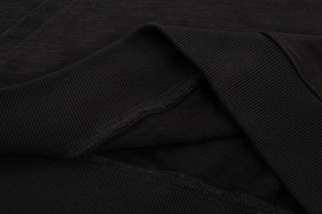 【GUCCI  公式旗艦店】グッチ  パーカー  スウェットご好評に付き再入荷 240805