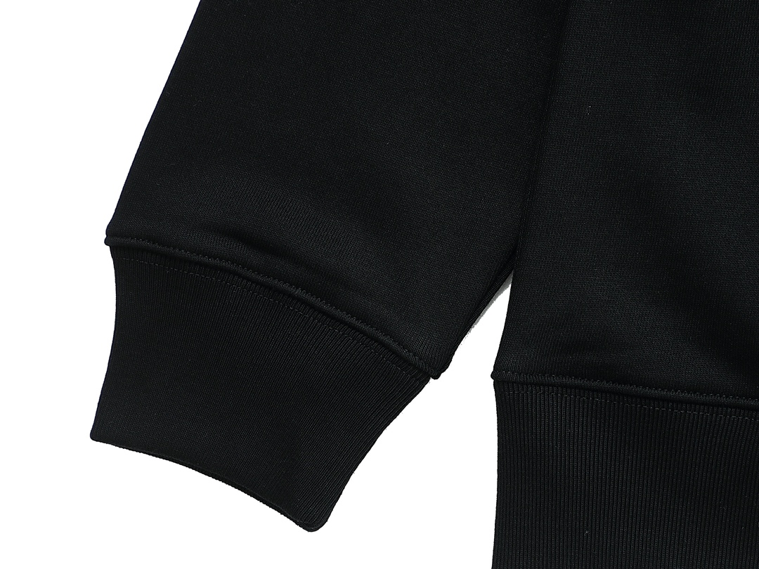 【PRADA 公式旗艦店】プラダ  丸首の衛衣 スウェットご好評に付き再入荷 240809