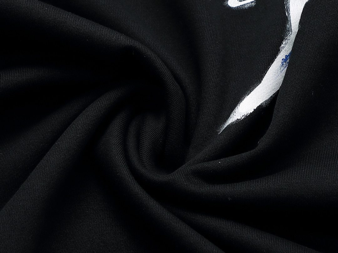 【DIOR  公式旗艦店】ディオール  丸首の衛衣 ご好評に付き再入荷 240809