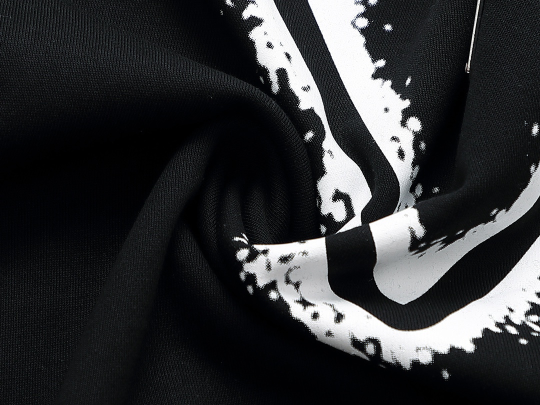 【PRADA 公式旗艦店】プラダ  丸首の衛衣 スウェットご好評に付き再入荷 240828