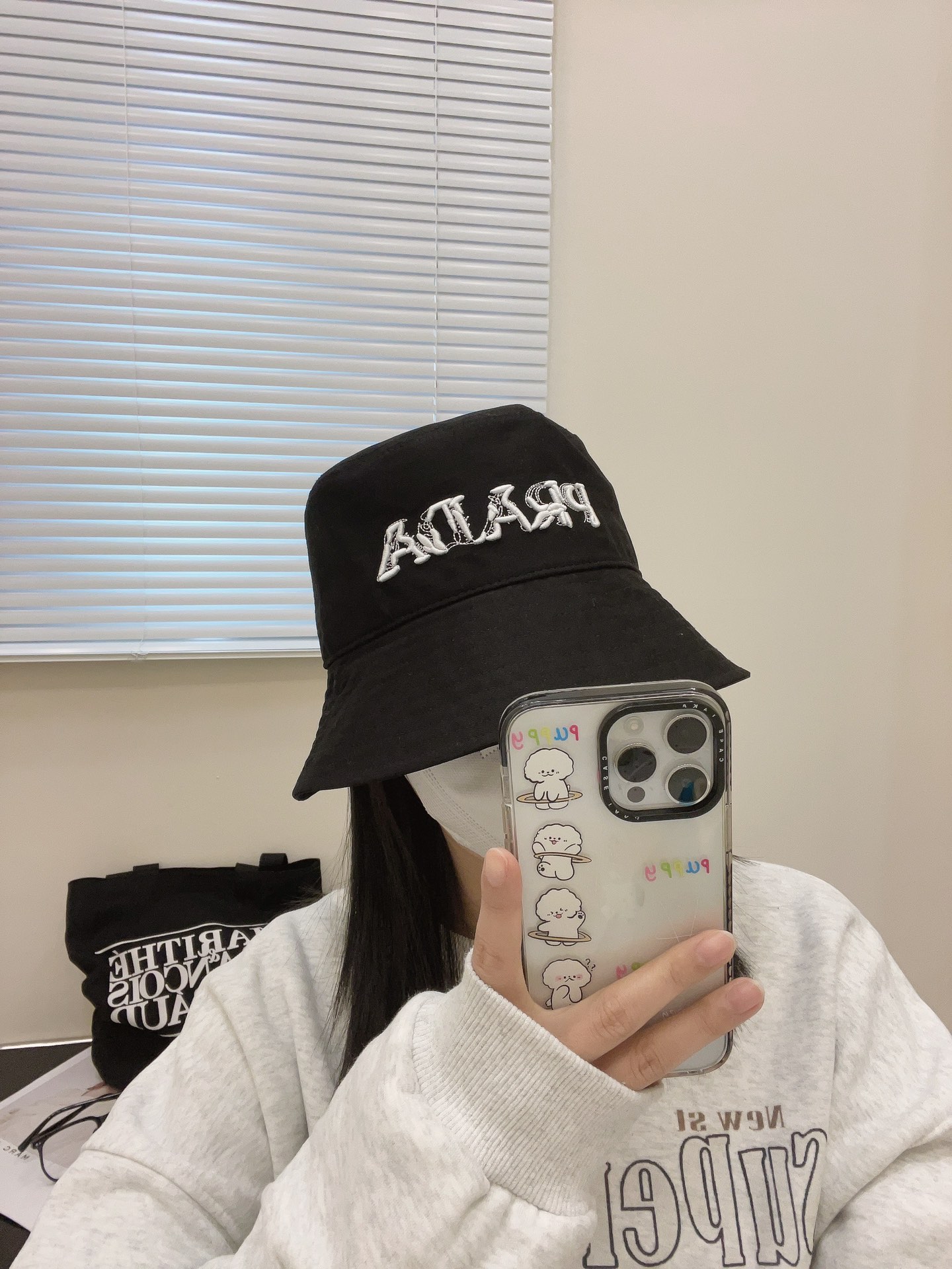 PRADA (プラダ)フィッシャーマンズハット 240904