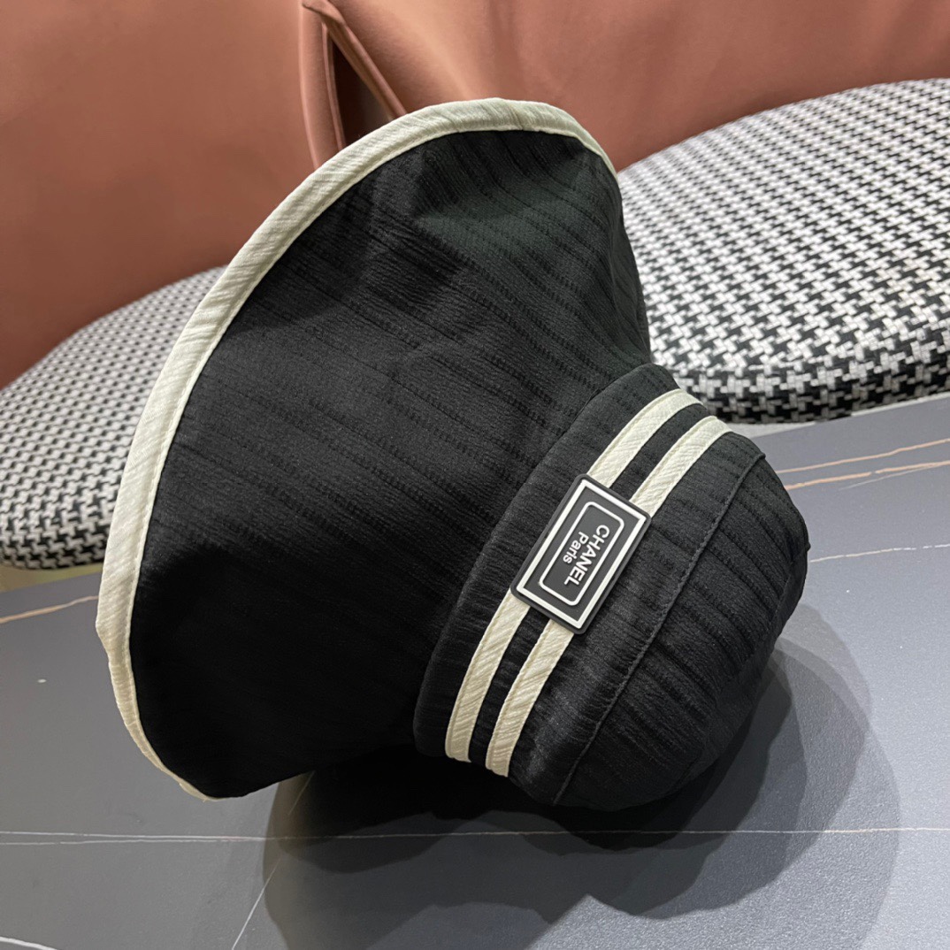 CHANEL(シャネル)フィッシャーマンズハット 240904