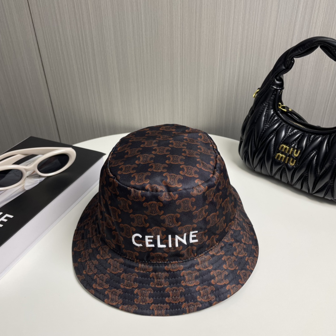 CELINE(セリーヌ)フィッシャーマンズハット 241011