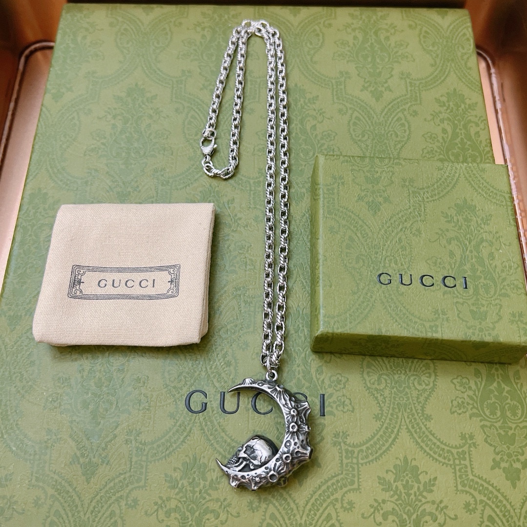 【GUCCI】ネックレス、新しいネックレス万能シンプルファッションオーナメント241015