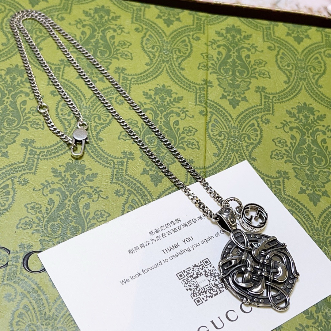 【GUCCI】ネックレス、新しいネックレス万能シンプルファッションオーナメント241015