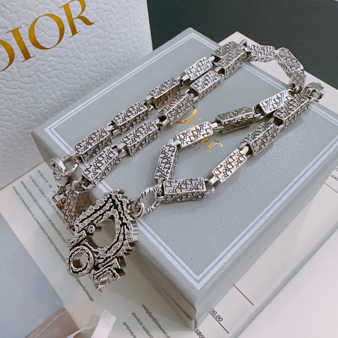 【DIOR】ネックレス、新しいネックレス万能シンプルファッションオーナメント241015