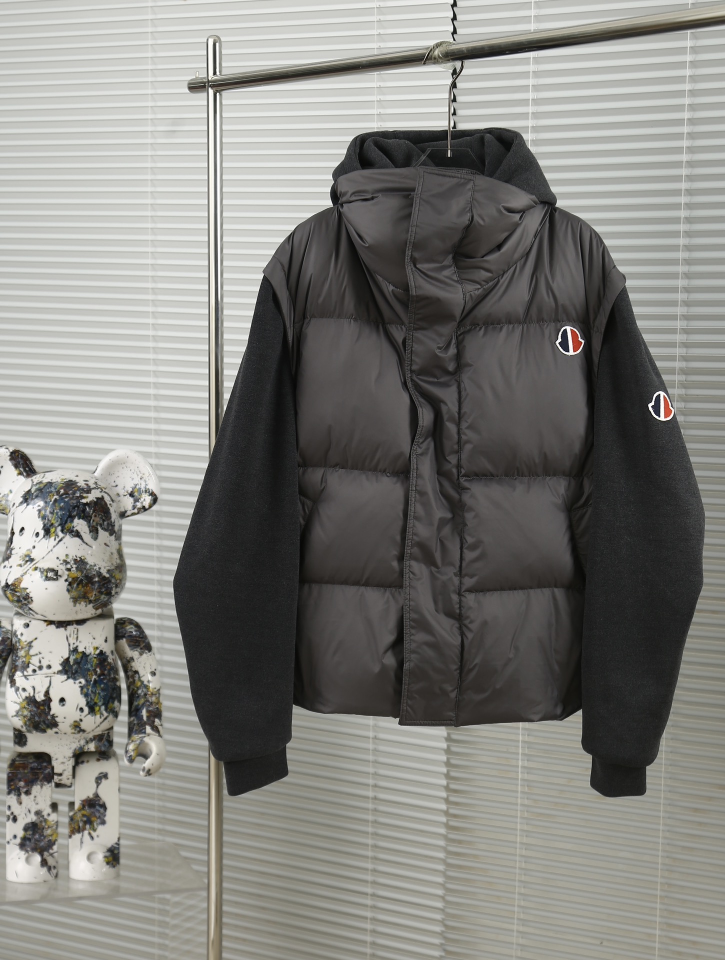 【MONCLER 公式旗艦店】モンクレール  ダウンジャケット好評に付き再入荷！ 241102