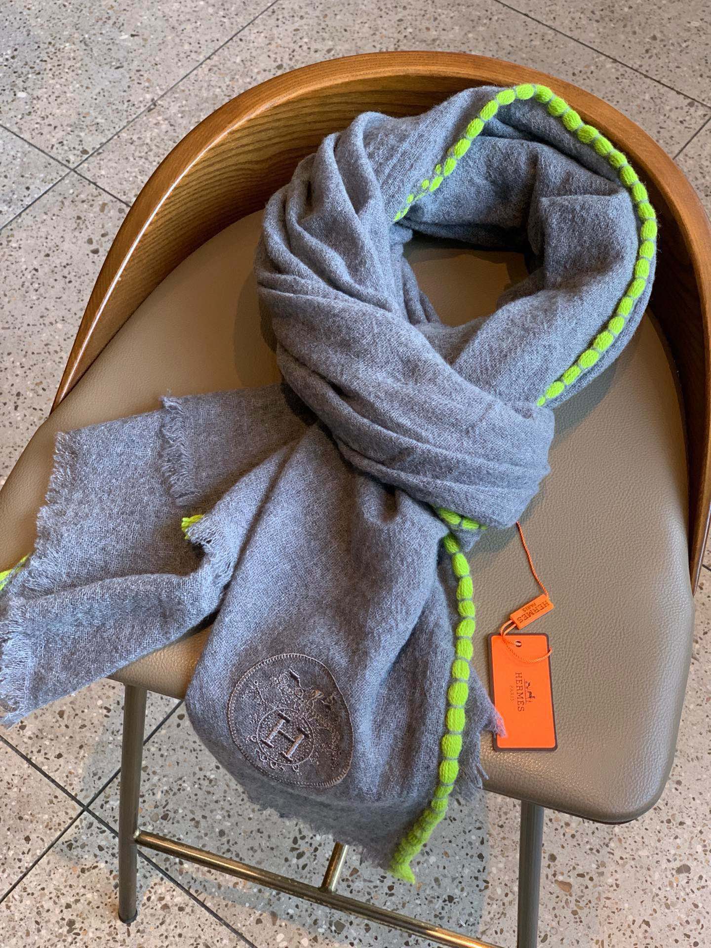 【HERMES エルメス 】スカーフ   180*70CM  241109