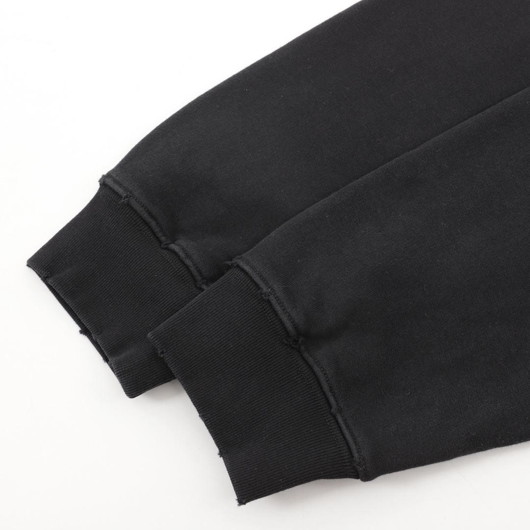 【BALENCIAGA  公式旗艦店】バレンシアガ  丸首の衛衣 スウェットご好評に付き再入荷！241114