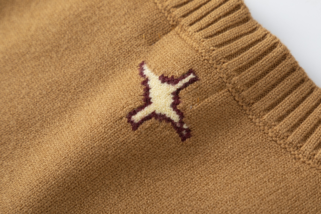 【DIOR  公式旗艦店】ディオール   セーター好評に付き再入荷！241115